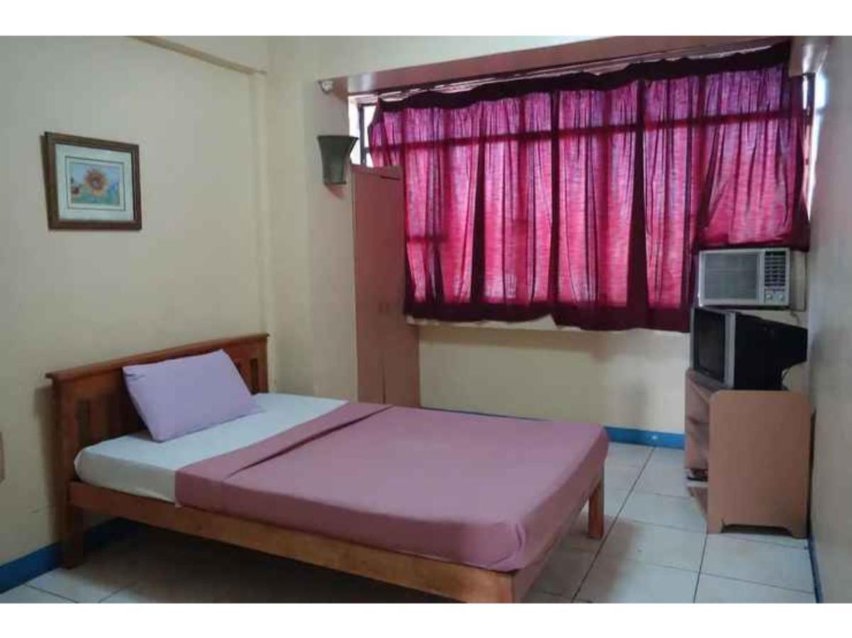 Oyo 672 Capitol Tourist Inn Cebu Екстериор снимка