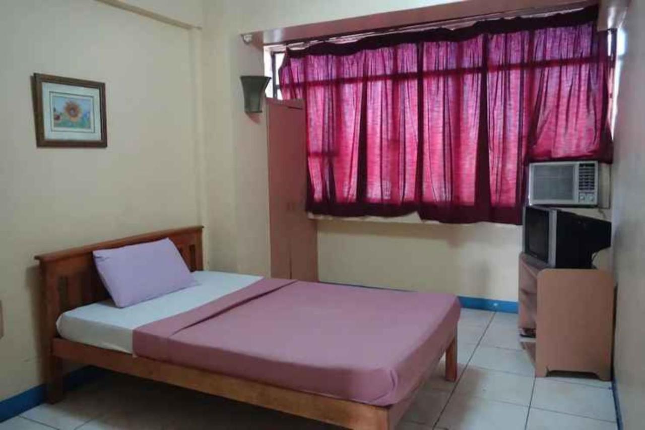 Oyo 672 Capitol Tourist Inn Cebu Екстериор снимка